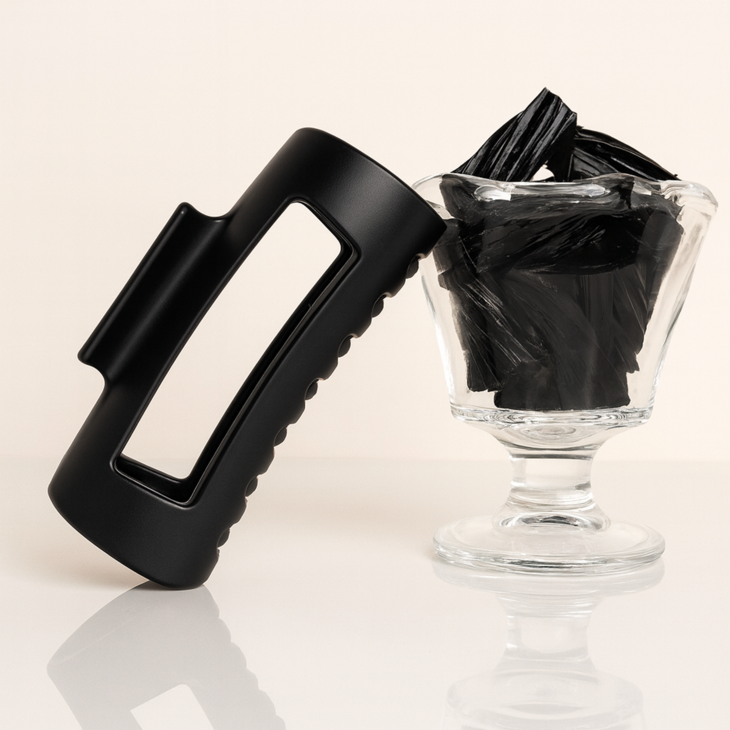 EGO™ – La pince à cheveux incassable, née du design coréen